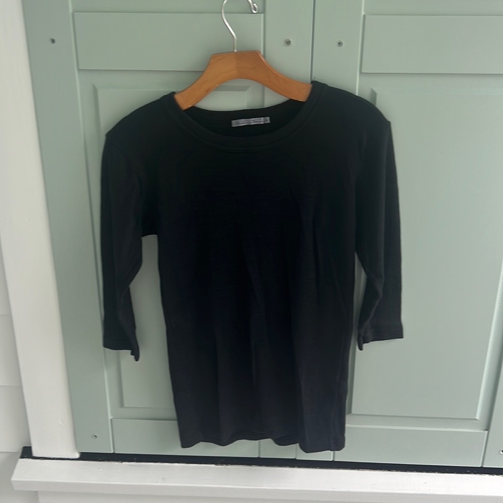 Michael Stars crew neck shirt
